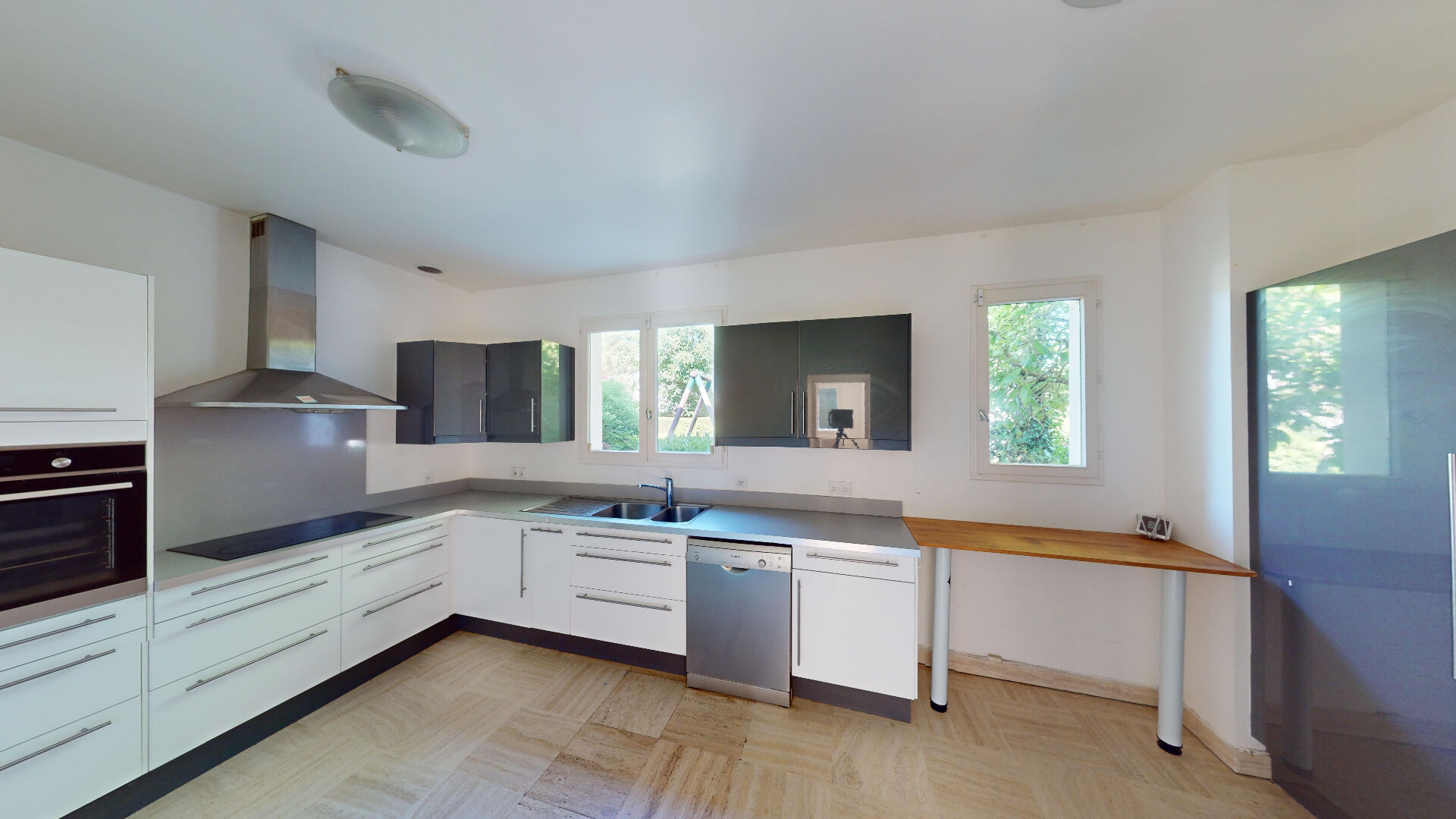 Photo RÉSIDENCE SAINT-NOM LA BRETECHE - 9 pièce(s) - 250 m2 image 4/6