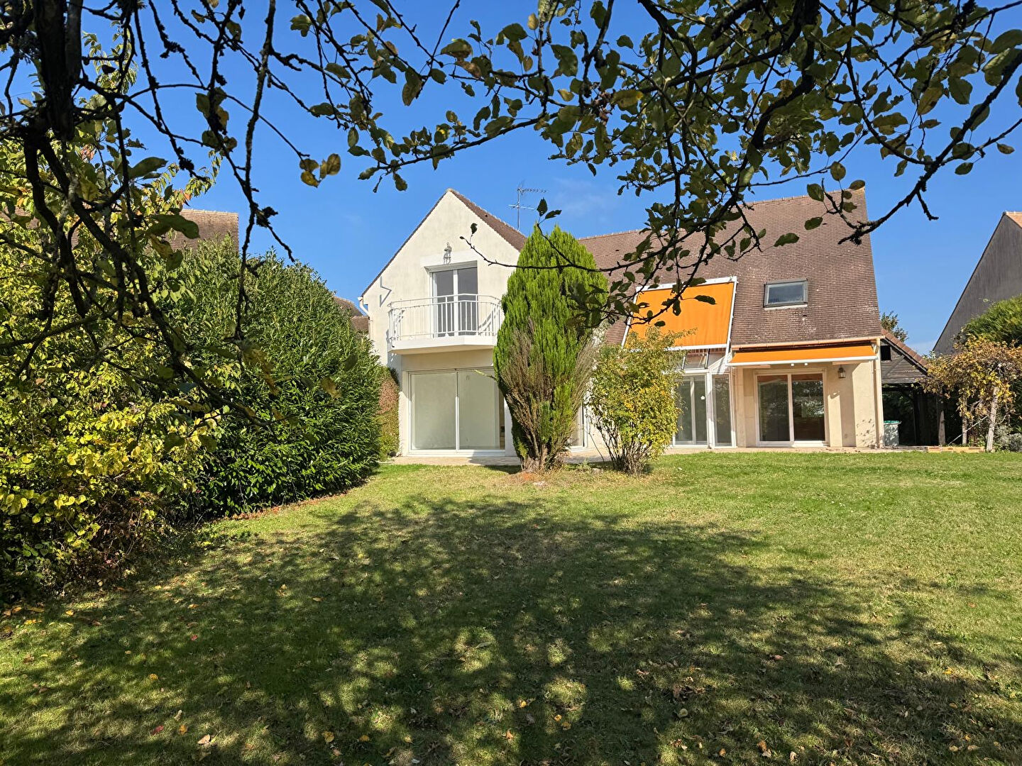 Photo Maison Saint Nom La Bretèche 6 pièce(s) 212 m2 image 1/6