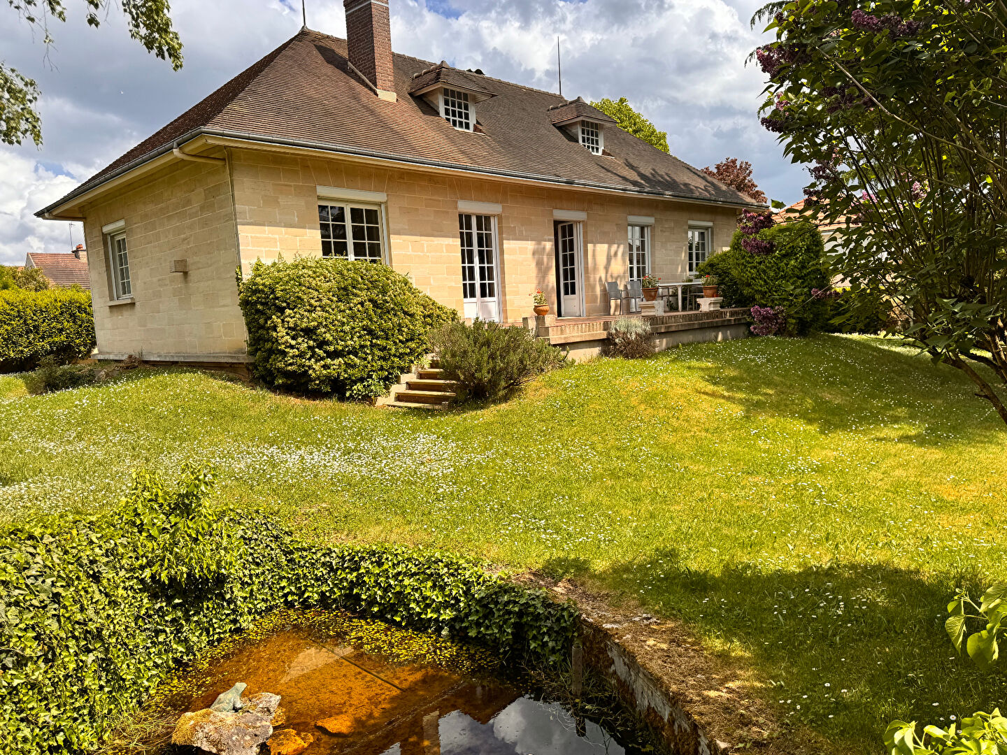 Agence immobilière de Agence de Saint-Nom