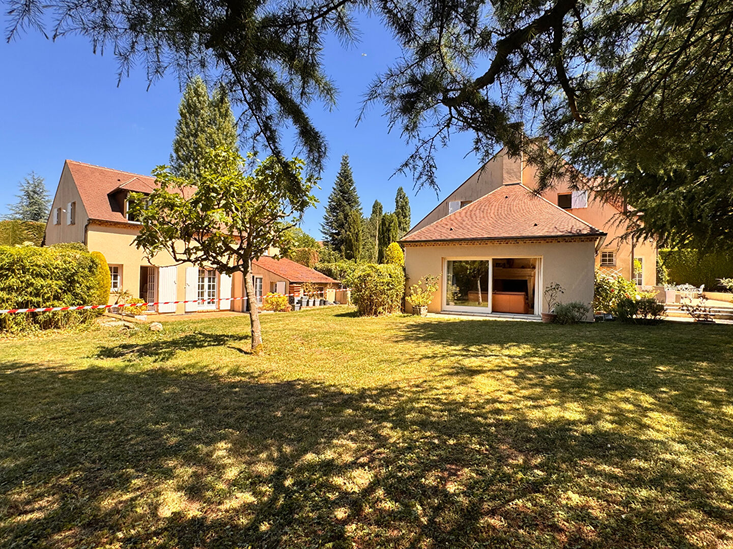 Agence immobilière de Agence de Saint-Nom