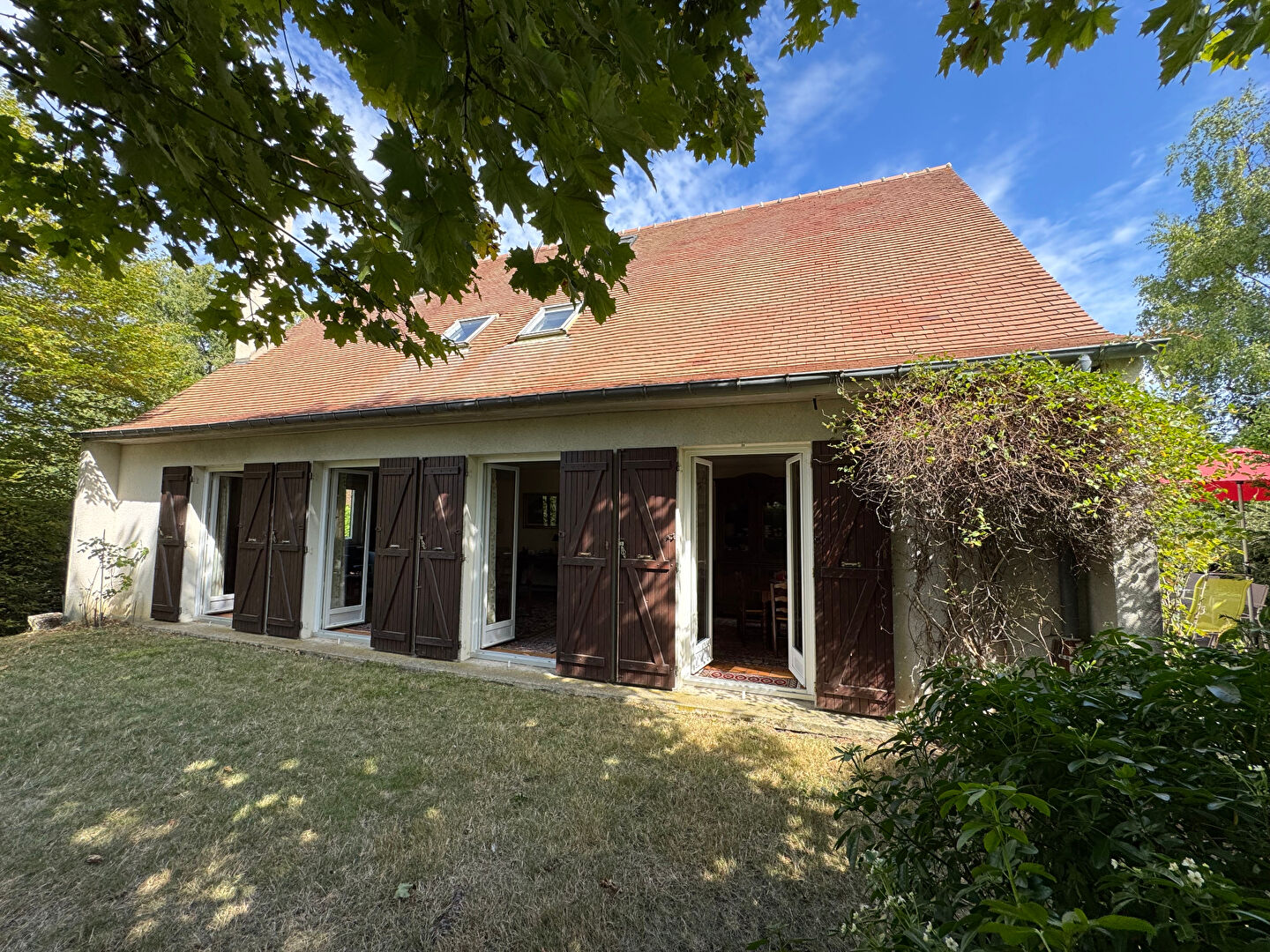 Photo Maison Saint Nom La Breteche 7 pièce(s) 167.73 m2 , 230 m² utiles image 1/6