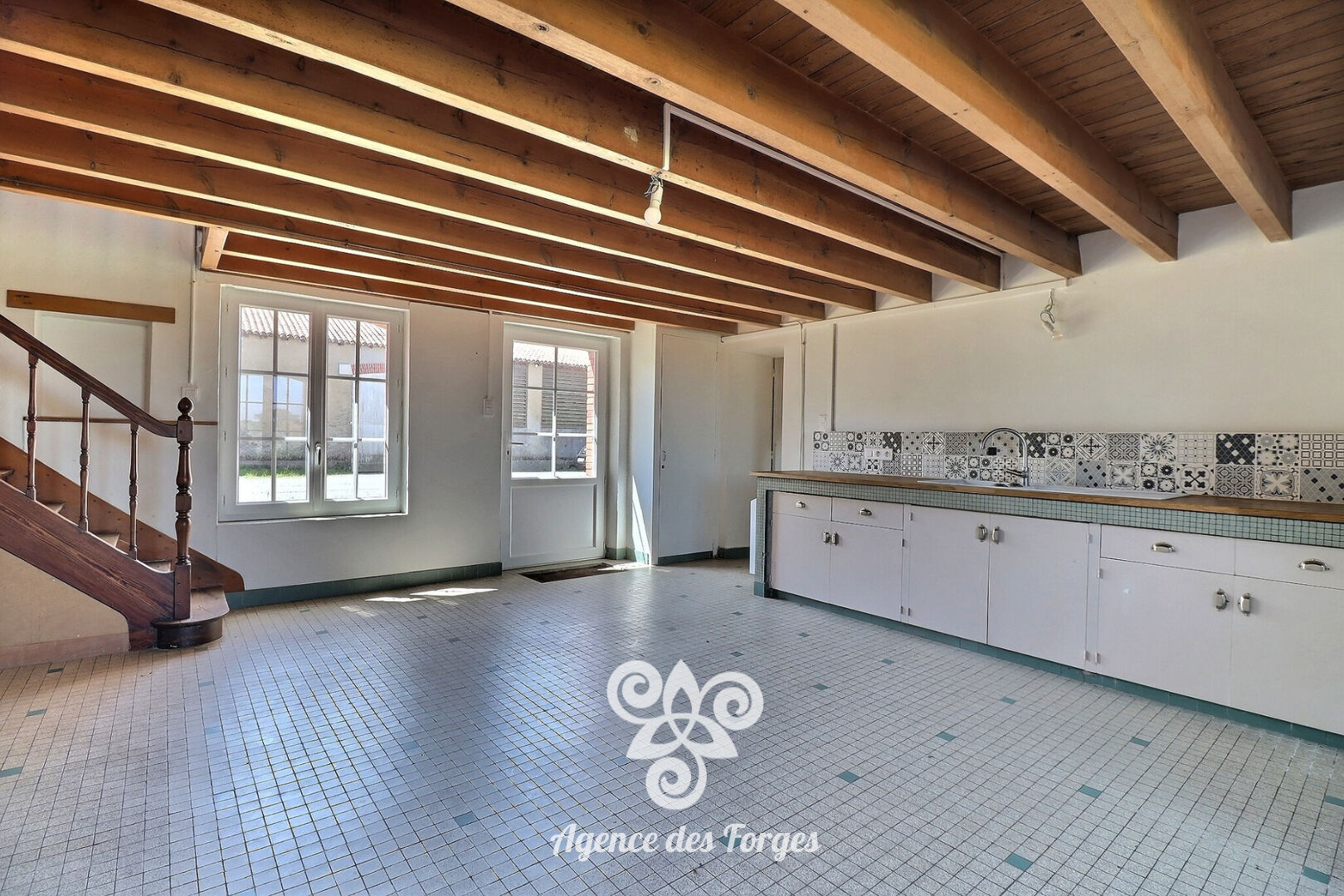 Photo Maison (122 m²) , 2 chambres, jardin et cour privatifs. image 6/6