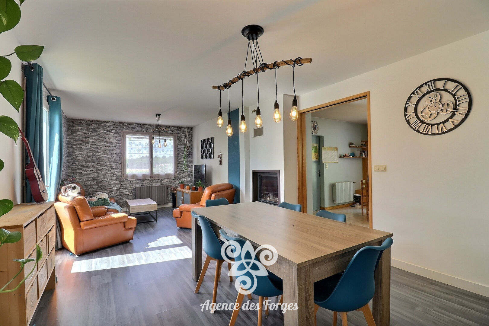 Photo VENDU !  SOUS COMPROMIS Maison 5 chambres / 130 m² / 2020 m² de terrain / Le Puiset Doré image 5/6