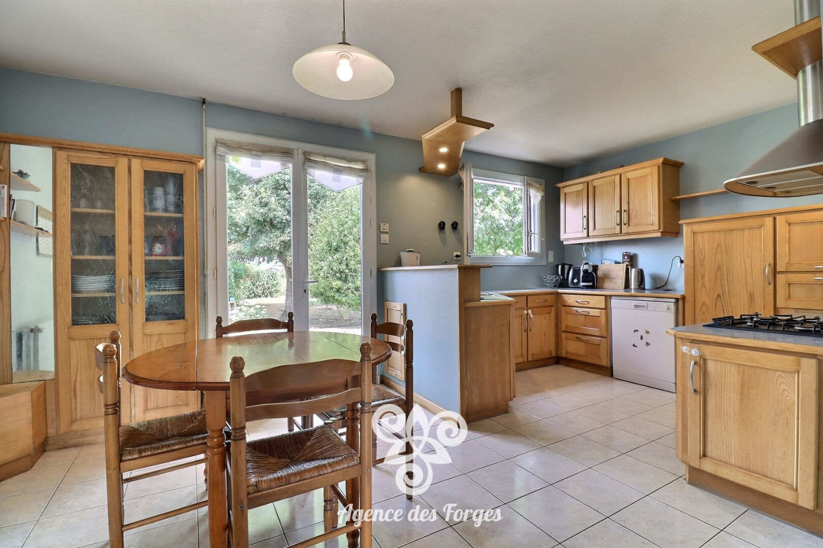 Photo VENDU !  SOUS COMPROMIS Maison 5 chambres / 130 m² / 2020 m² de terrain / Le Puiset Doré image 6/6