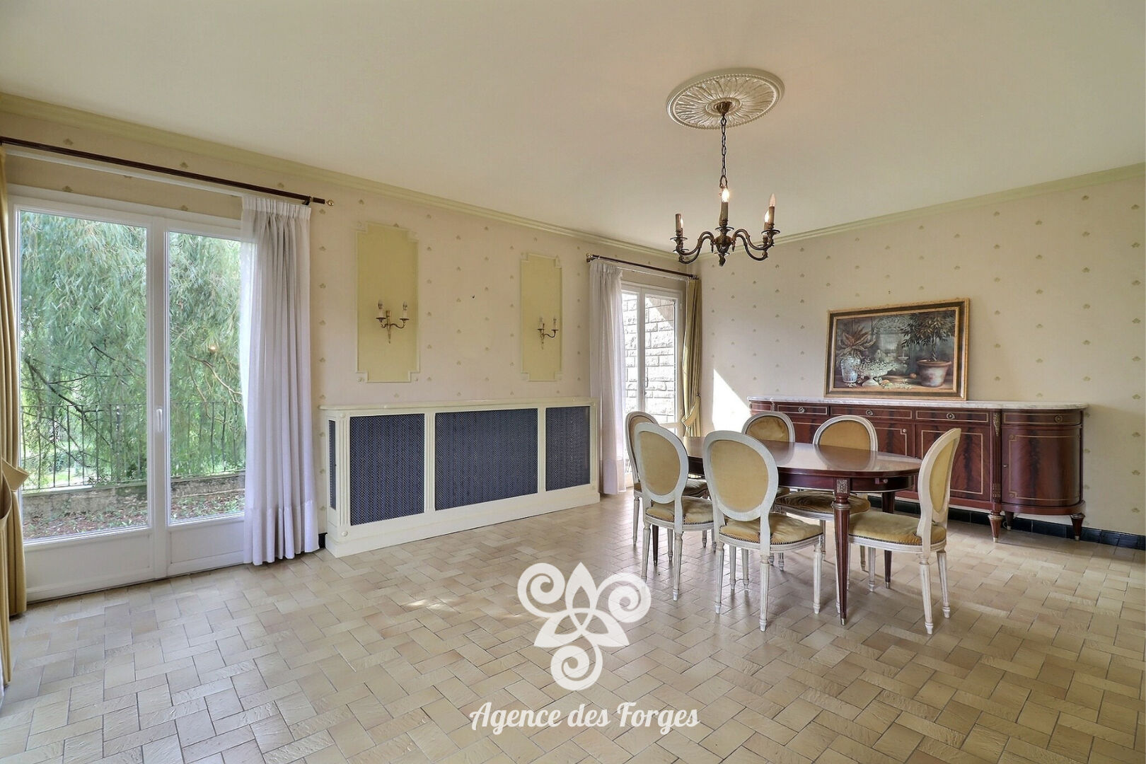 Photo Maison 160m² / 5 chambres / 2159m² de terrain / Le Puiset Doré image 4/6