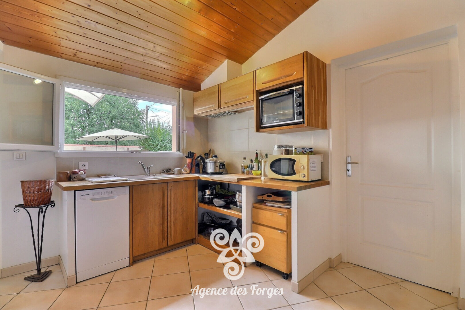 Photo Maison Vallet / 2 chambres / 76 m2 image 3/6