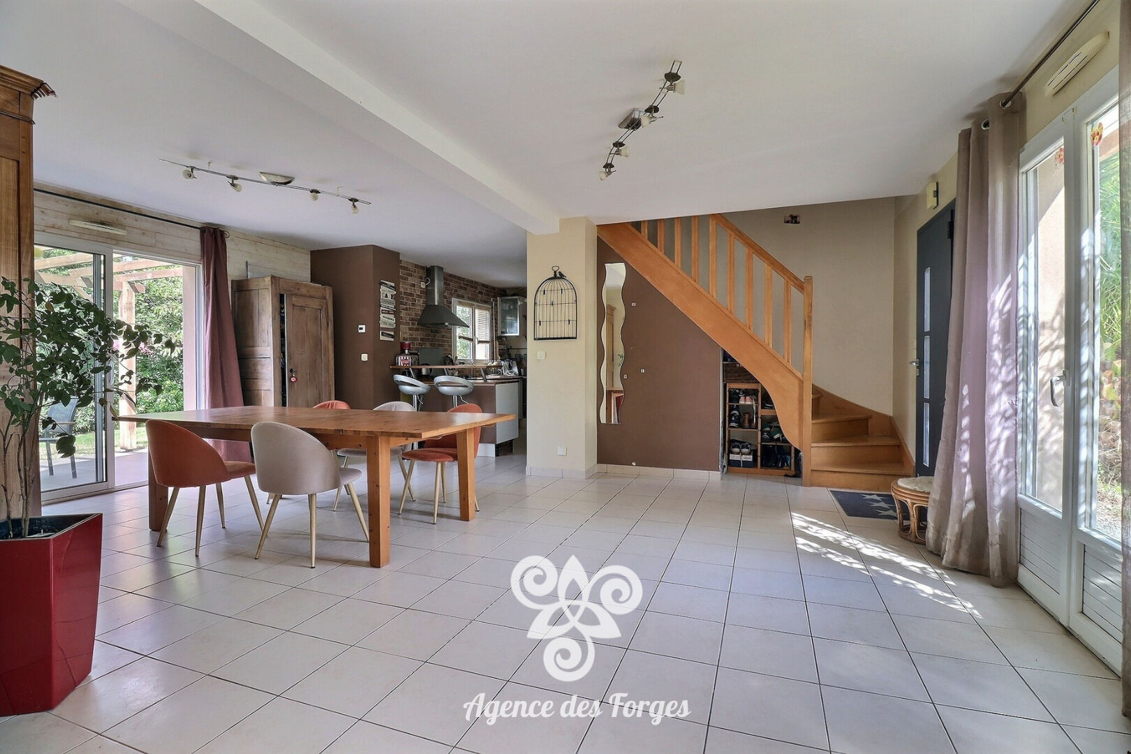 Photo La Boissiere Du Dore, maison de 125 m², 4 chambres + bureau, jardin, garage. image 4/6