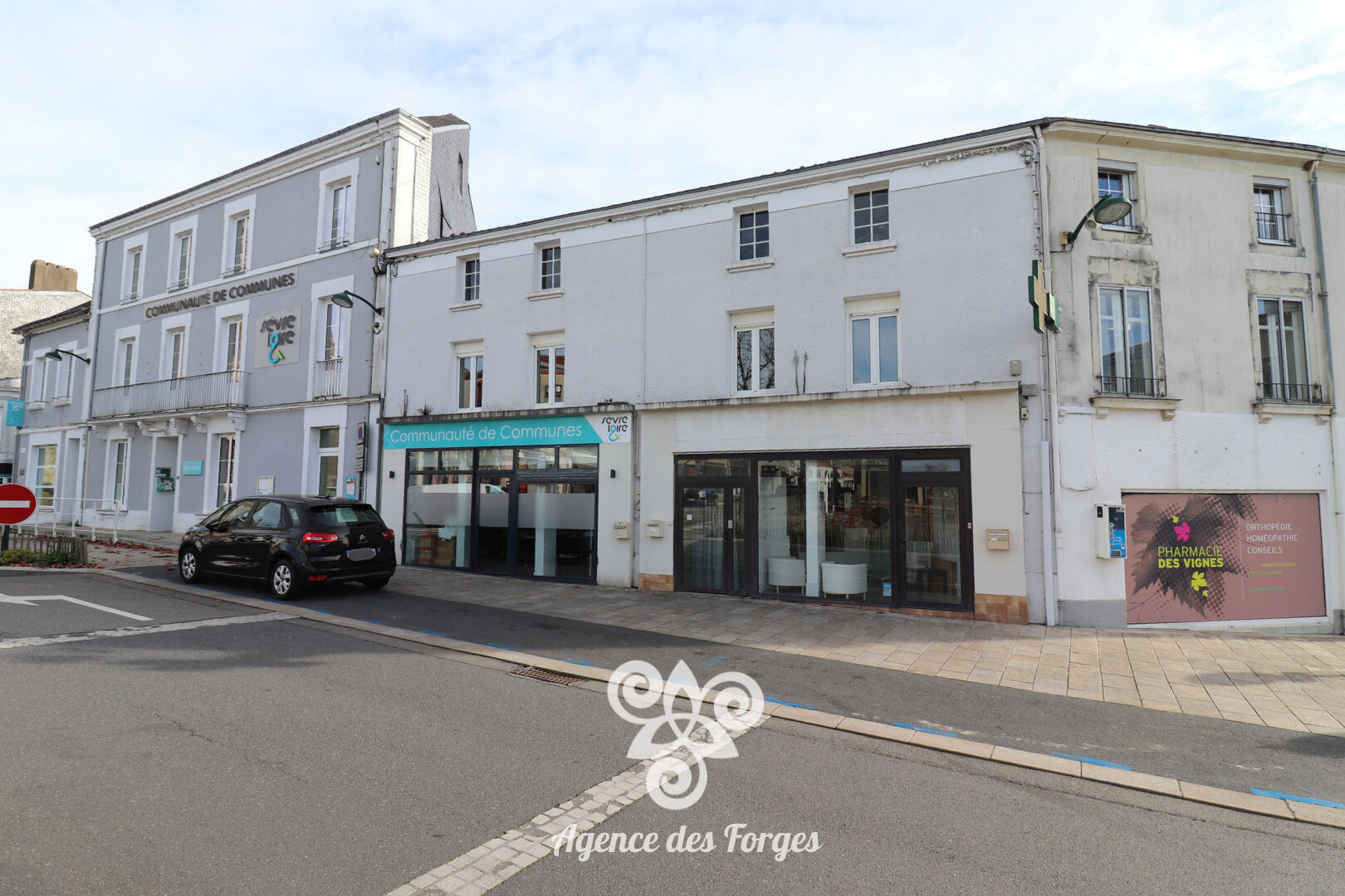 Photo Immeuble de rapport centre bourg de Vallet image 2/3