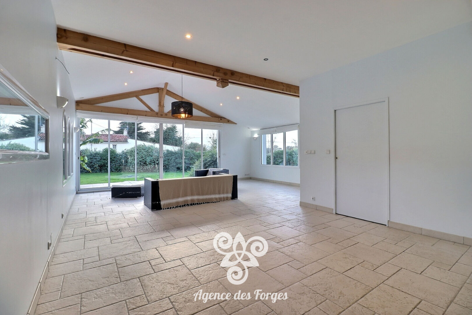 Photo Maison plain-pied Vieillevigne 200 m2 image 4/6