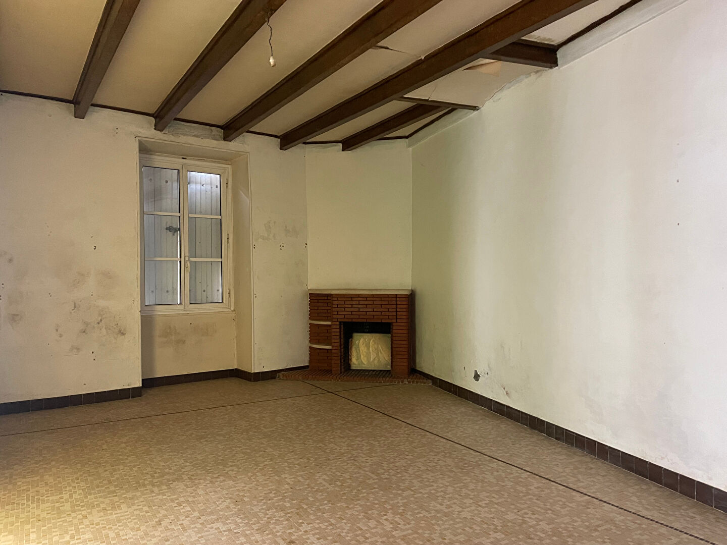 Photo LIGUGE - L'IMMEUBLE image 6/6