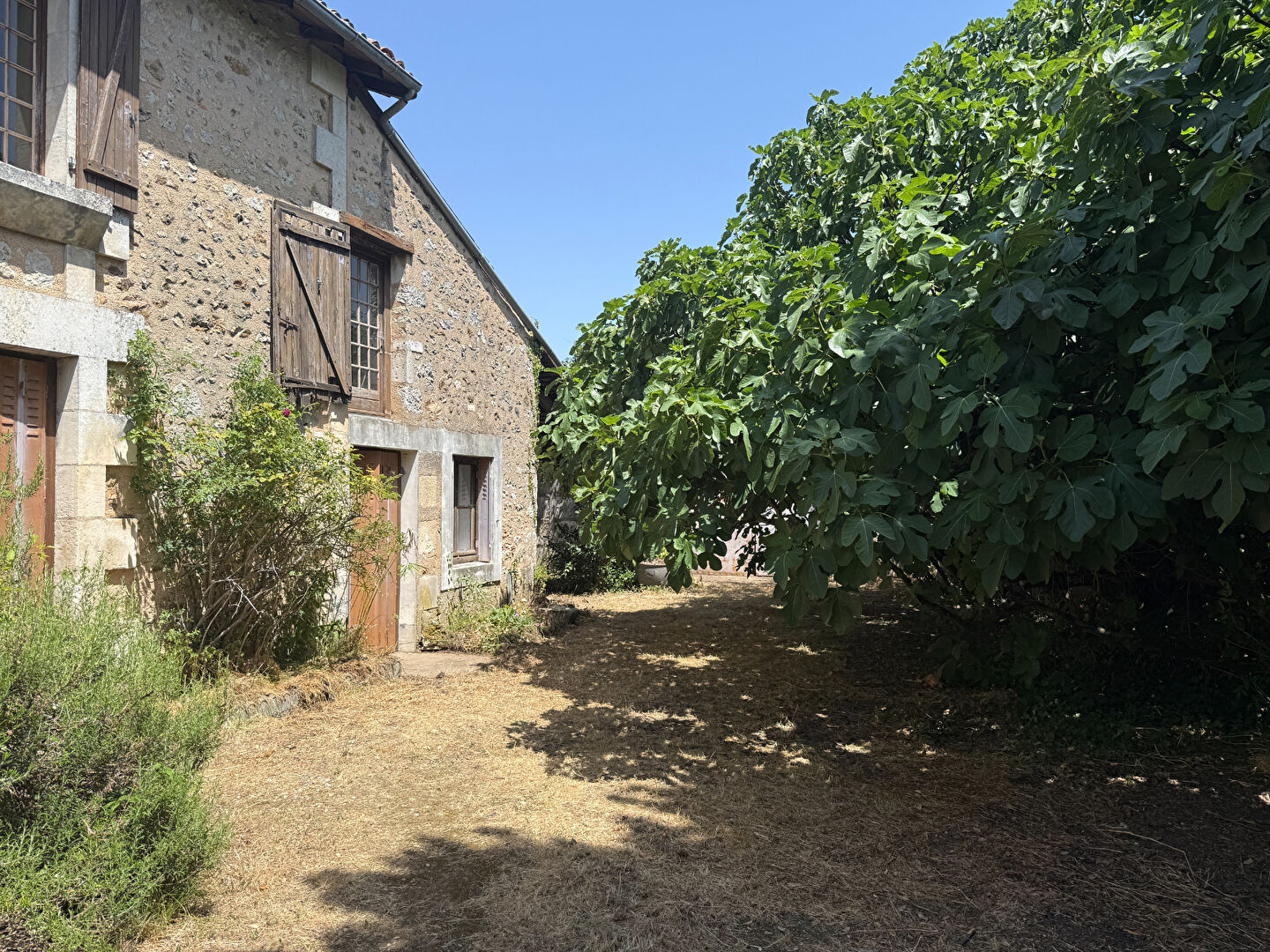 Agence immobilière de AGENCE IMMOVIENNE LIGUGE - AGENCE IMMOVIENNE LIGUGE