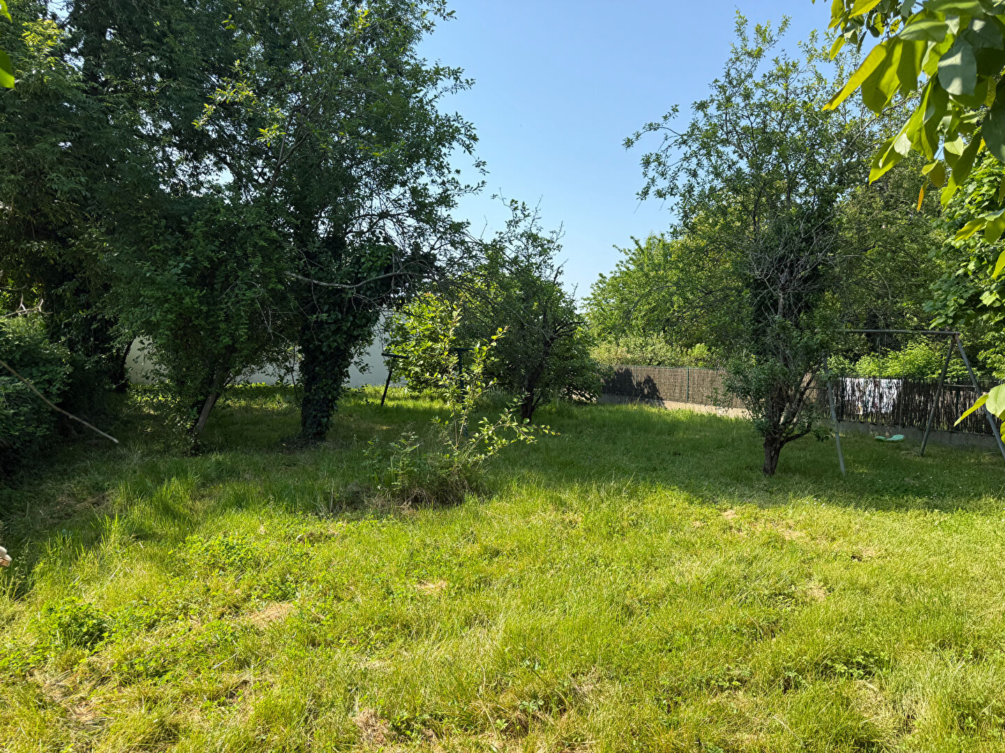 Photo L'INSOLITE - SMARVES image 2/6