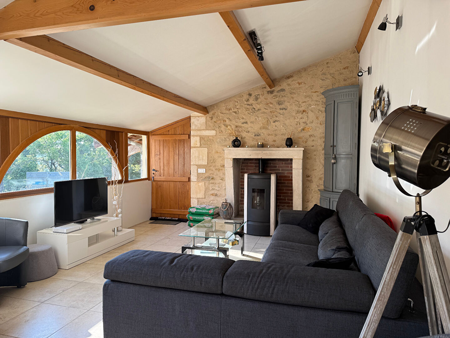 Photo LA DISCRÈTE - LIGUGÉ image 2/6