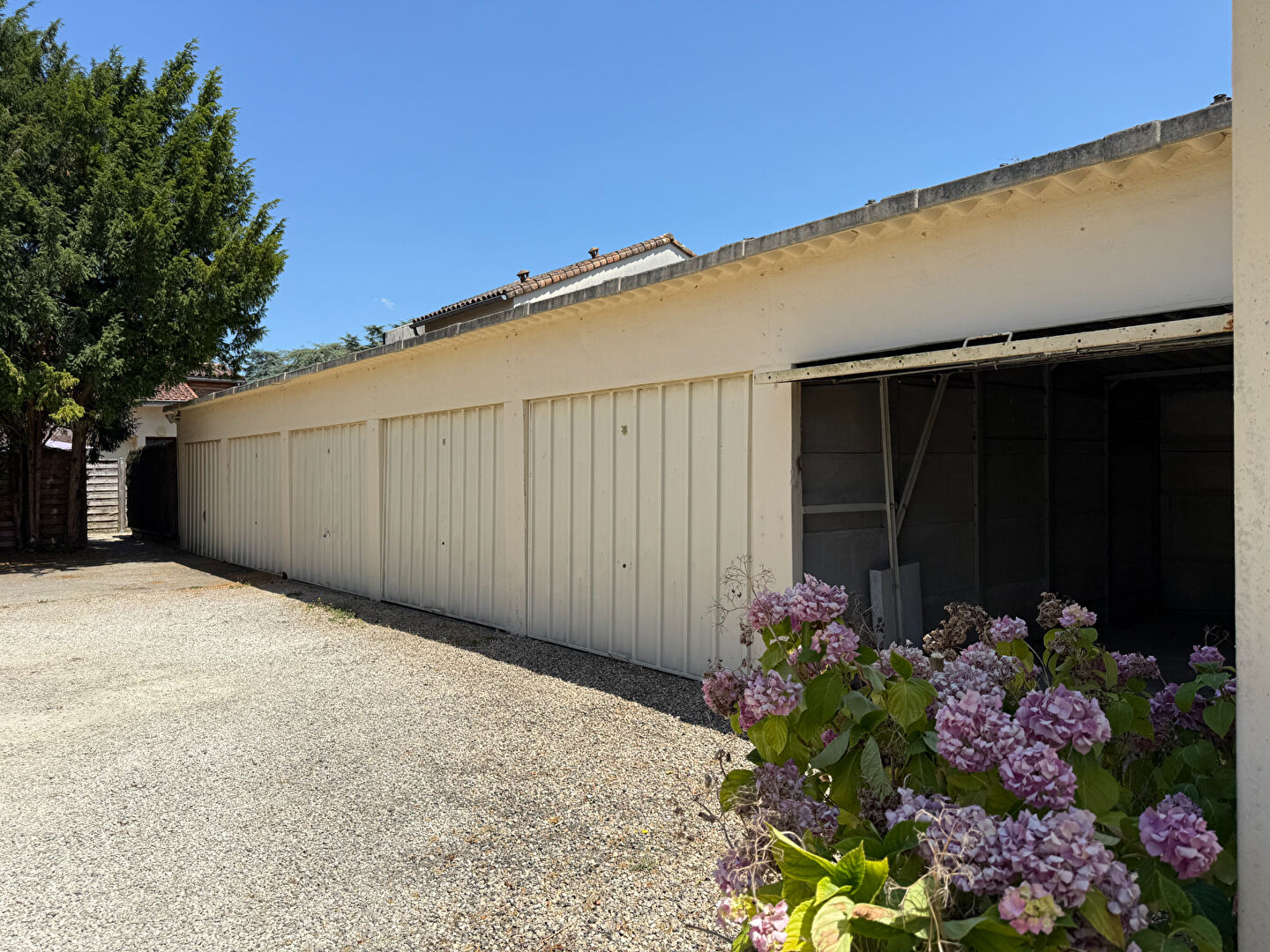 Agence immobilière de AGENCE IMMOVIENNE LIGUGE - AGENCE IMMOVIENNE LIGUGE