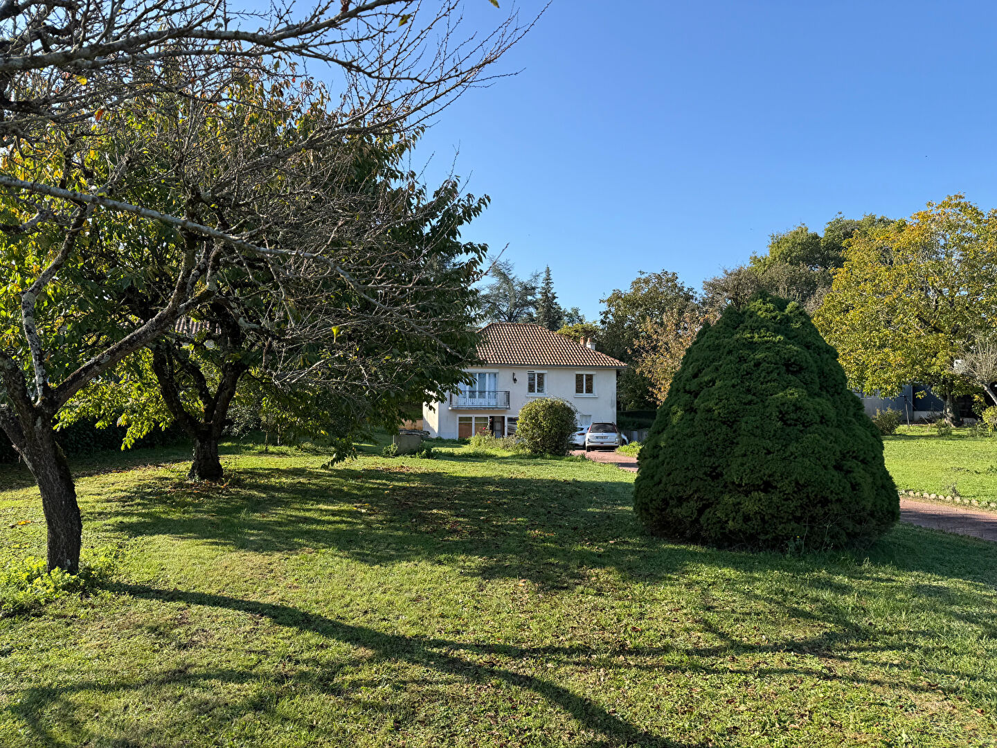 L'ESPRIT CAMPAGNE Á LA VILLE - VOUNEUIL SOUS BIARD
