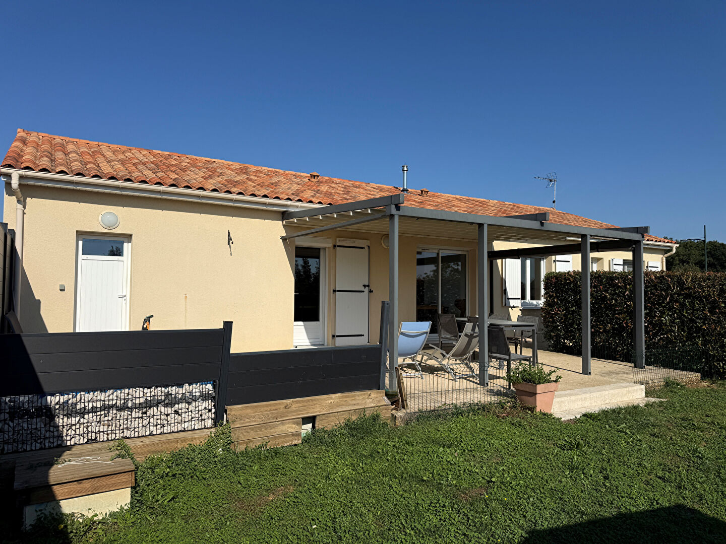 Agence immobilière de AGENCE IMMOVIENNE LIGUGE - AGENCE IMMOVIENNE LIGUGE