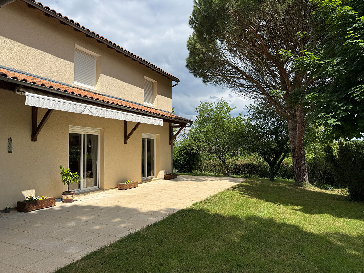 Agence immobilière de AGENCE IMMOVIENNE LIGUGE - AGENCE IMMOVIENNE LIGUGE