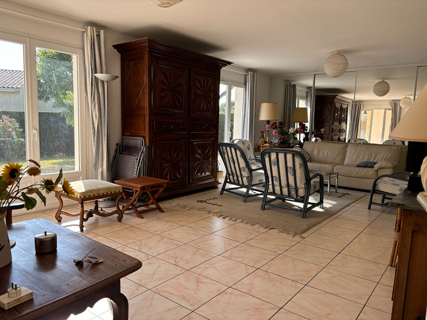 Photo VAUX SUR MER - Hautes folies image 2/6