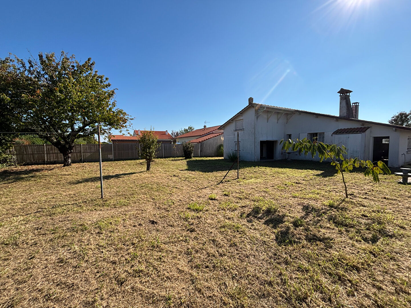 Photo VAUX SUR MER - Centre bourg image 1/6