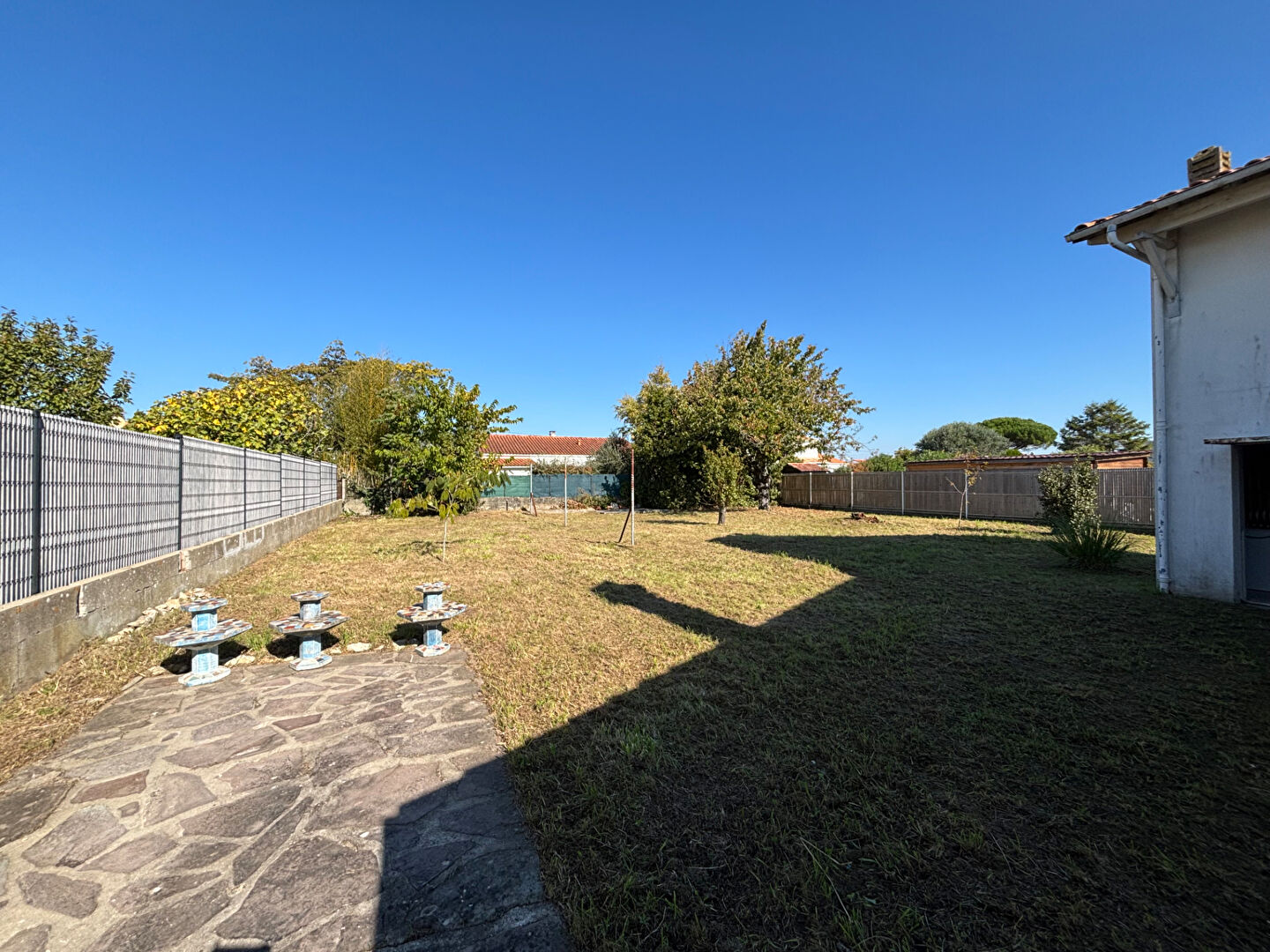 Photo VAUX SUR MER - Centre bourg image 4/6