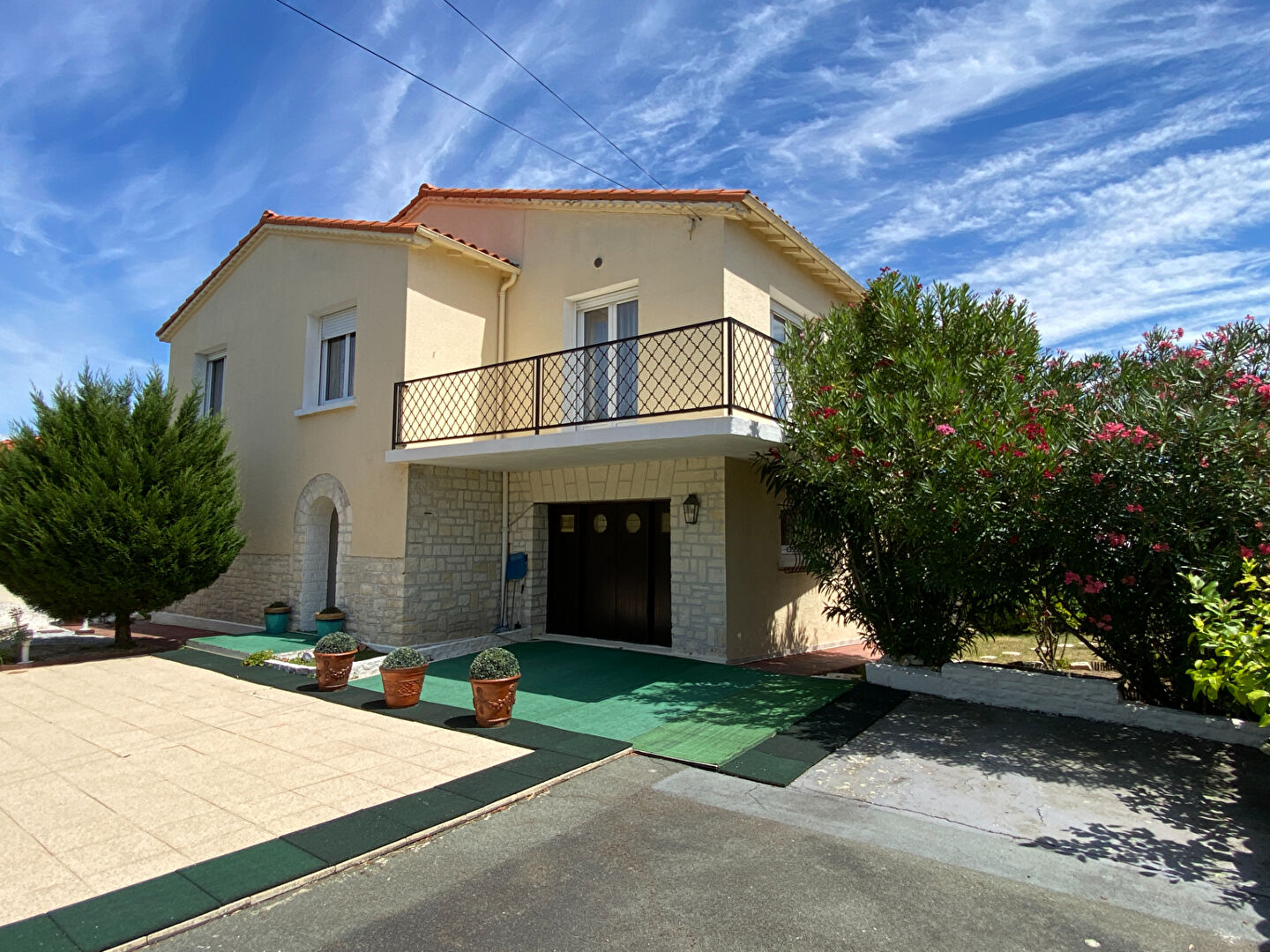 Agence immobilière de AGENCE PIERRE LOTI Royan