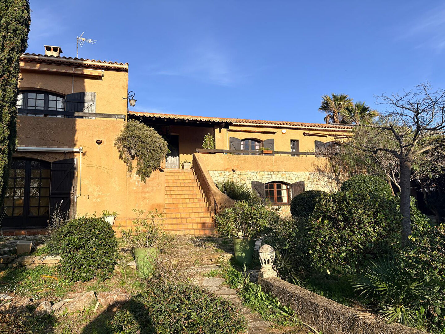 Agence immobilière de AGENCE DE SAINT JEAN La ciotat - AGENCE DE SAINT JEAN