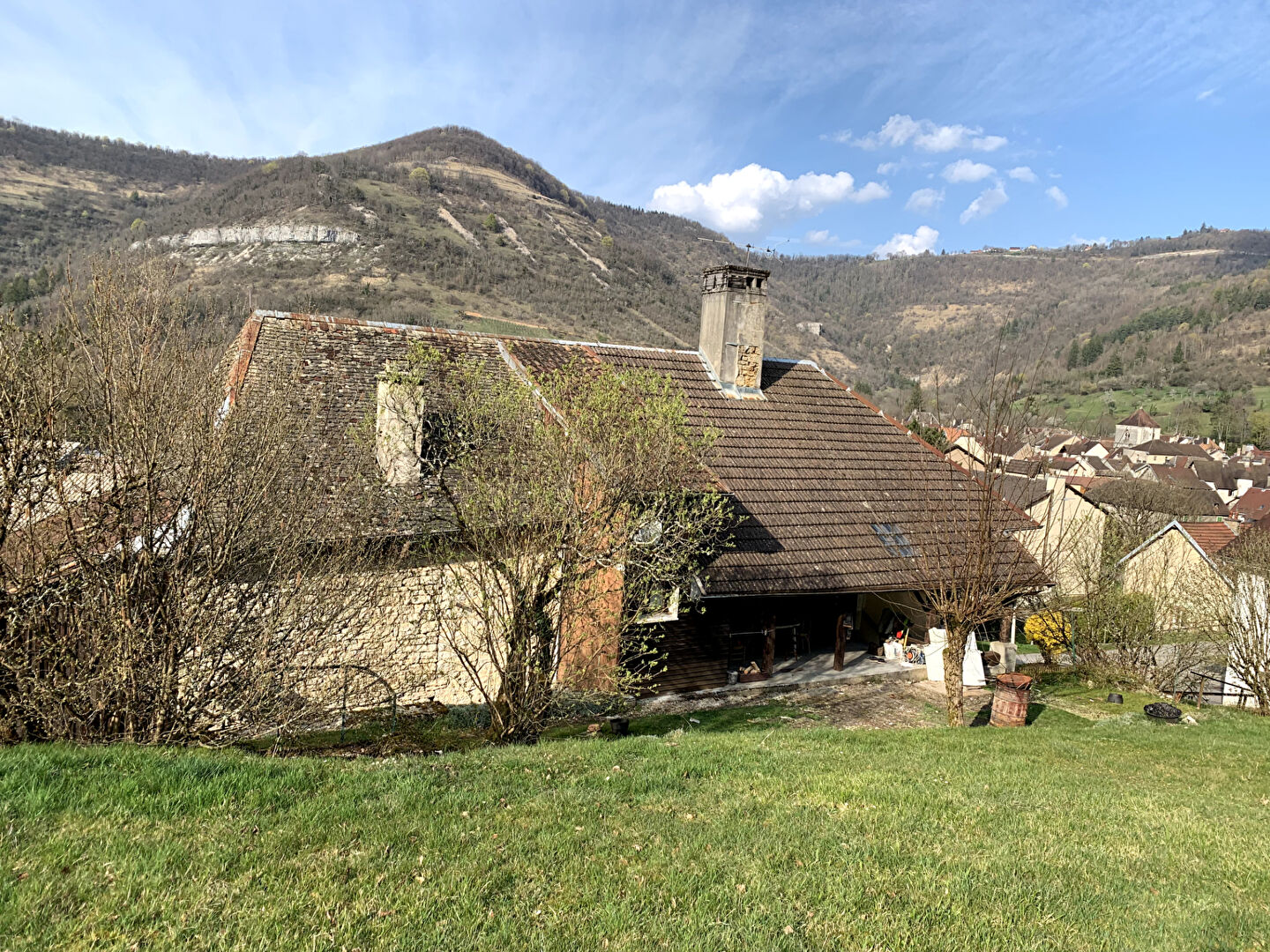 MAISON À RÉNOVER 122M2 - VUE DÉGAGÉE - VUILLAFANS