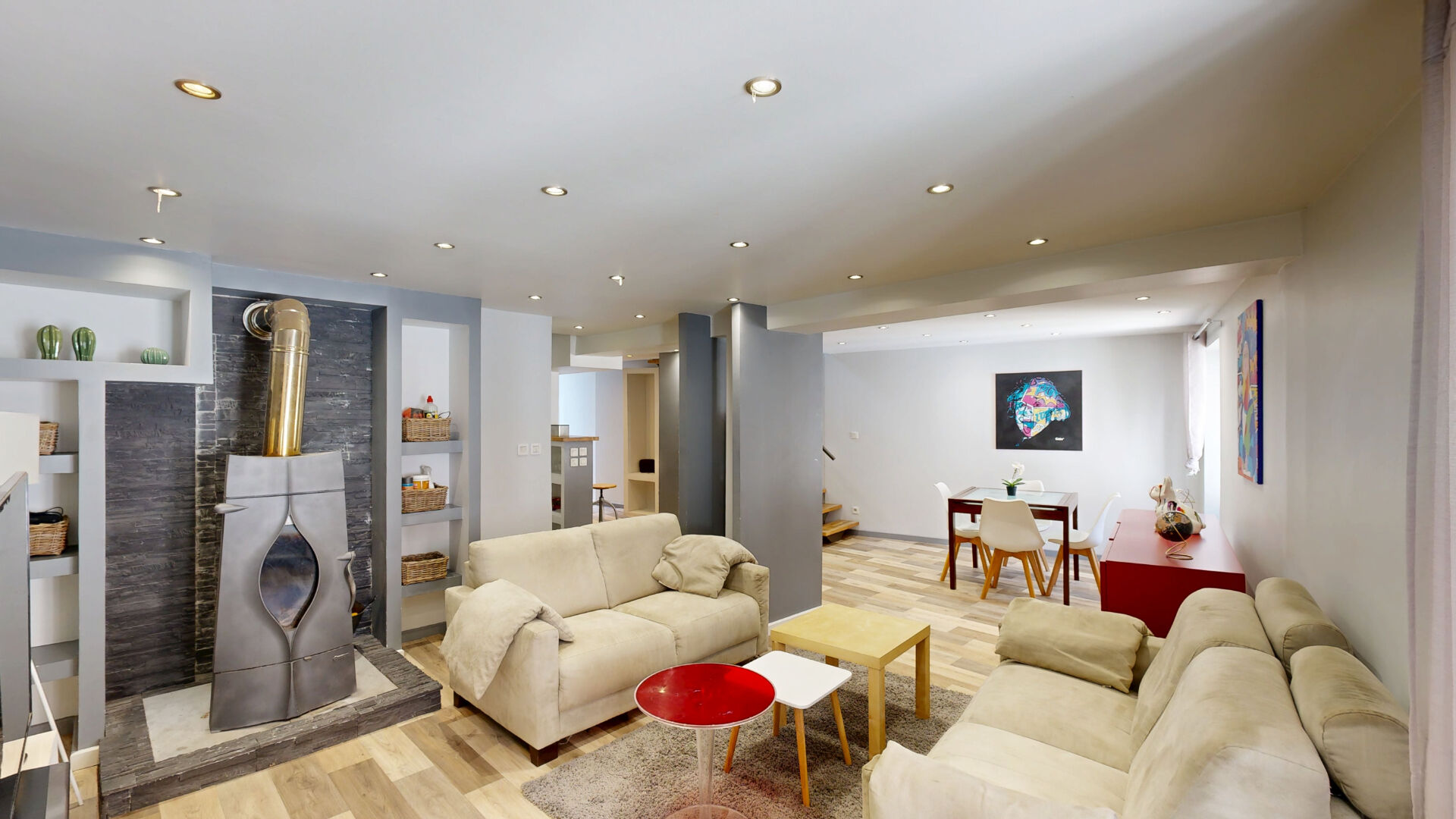 Appartement Duplex Dernier Étage avec Jardin Privatif de 300 m²