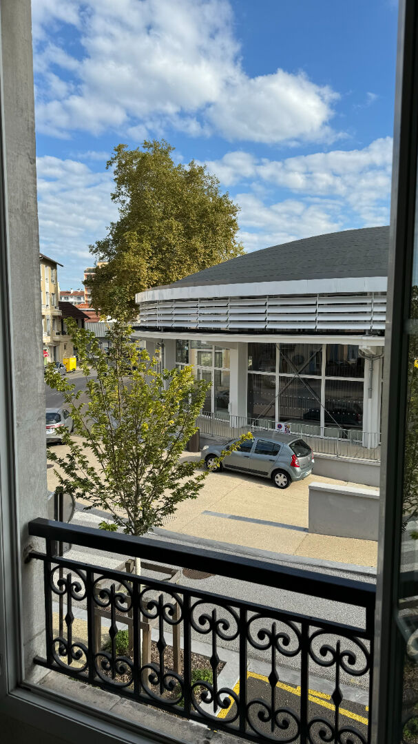 Photo HYPER CENTRE quartier FOIRAIL et proche Universités T2 450  cc image 4/6