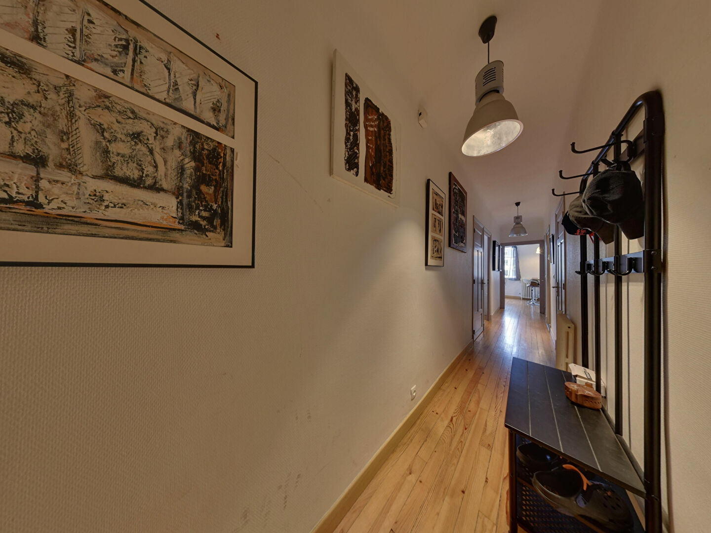 Photo HYPER CENTRE Quartier des Halles, au calme T3 avec beaucoup de charme, rénové, et Balcon image 6/6