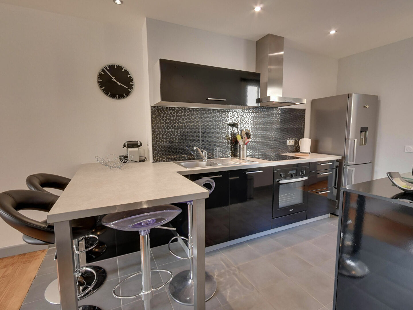 Photo Hyper Centre-Ville Quartier HALLES, en Dernier Etage, T3 Meublé avec Grand Balcon Sud image 5/6