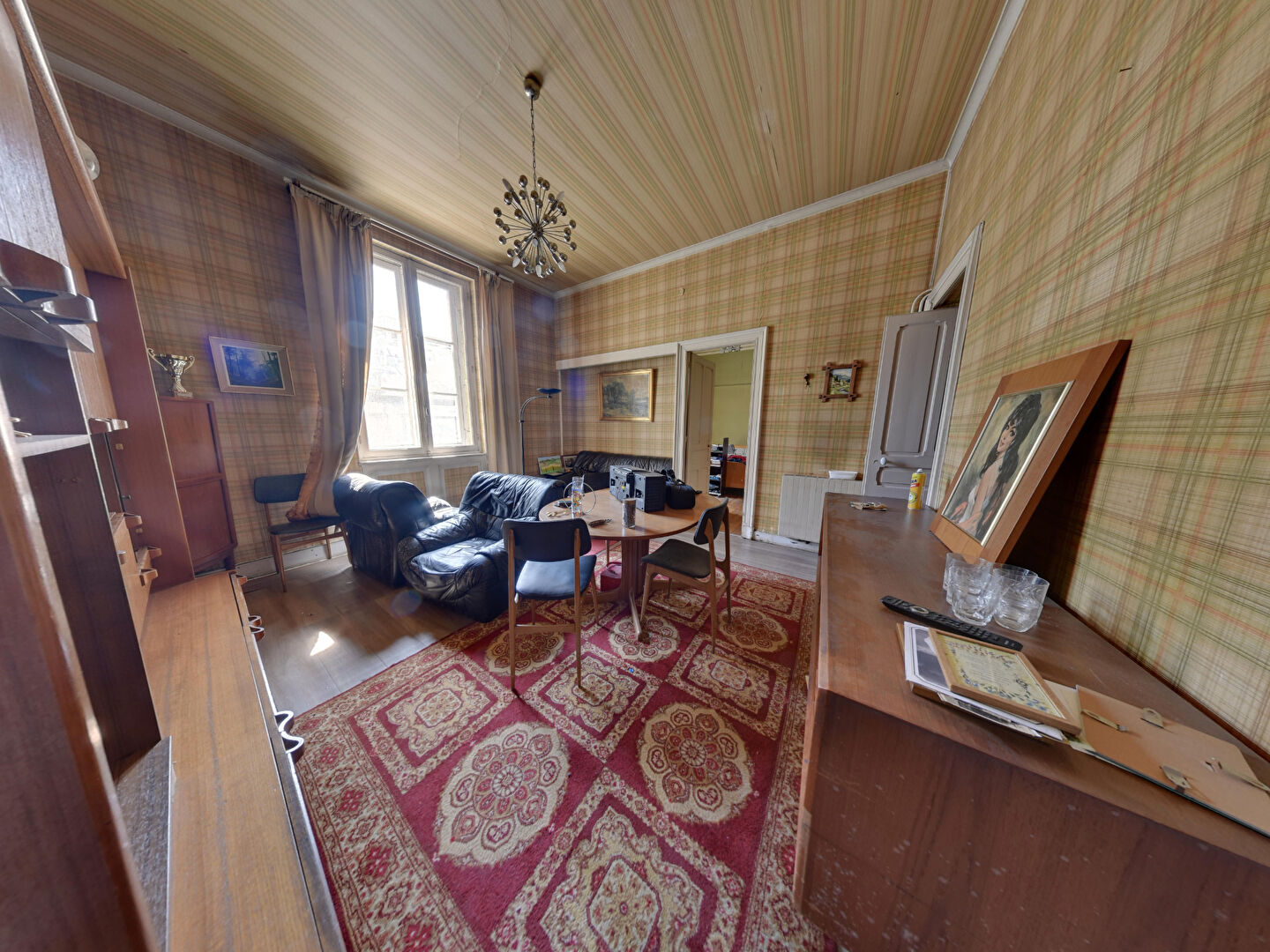 Photo Quartier du Foirail, Entre Facs et Centre-Ville, T3 avec Terrasse à Rénover à fort potentiel, style Ancien image 2/6