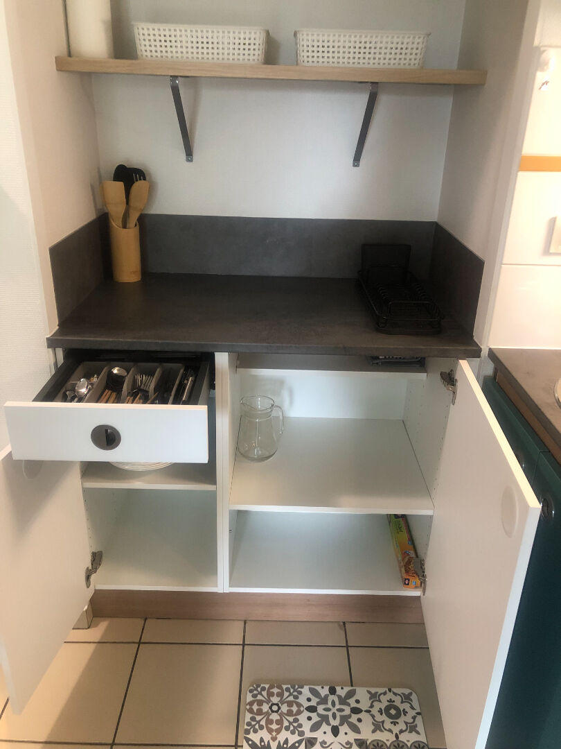 Photo Est de PAU à 10mn des Facs et du Centre Ville, Quartier Haut d'IDRON, T2 Meublé en Résidence récente avec TERRASSE et parking privé image 5/6