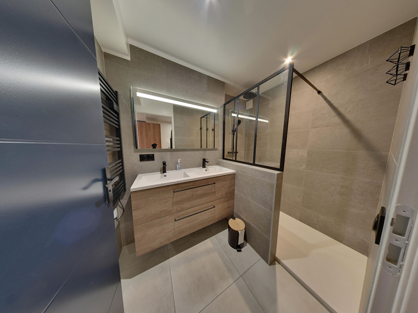 Photo CENTRE VILLE, BEAUMONT-BOSQUET, Chambre Meublée en Colocation dans Appartement T4 avec Parking privé image 5/6