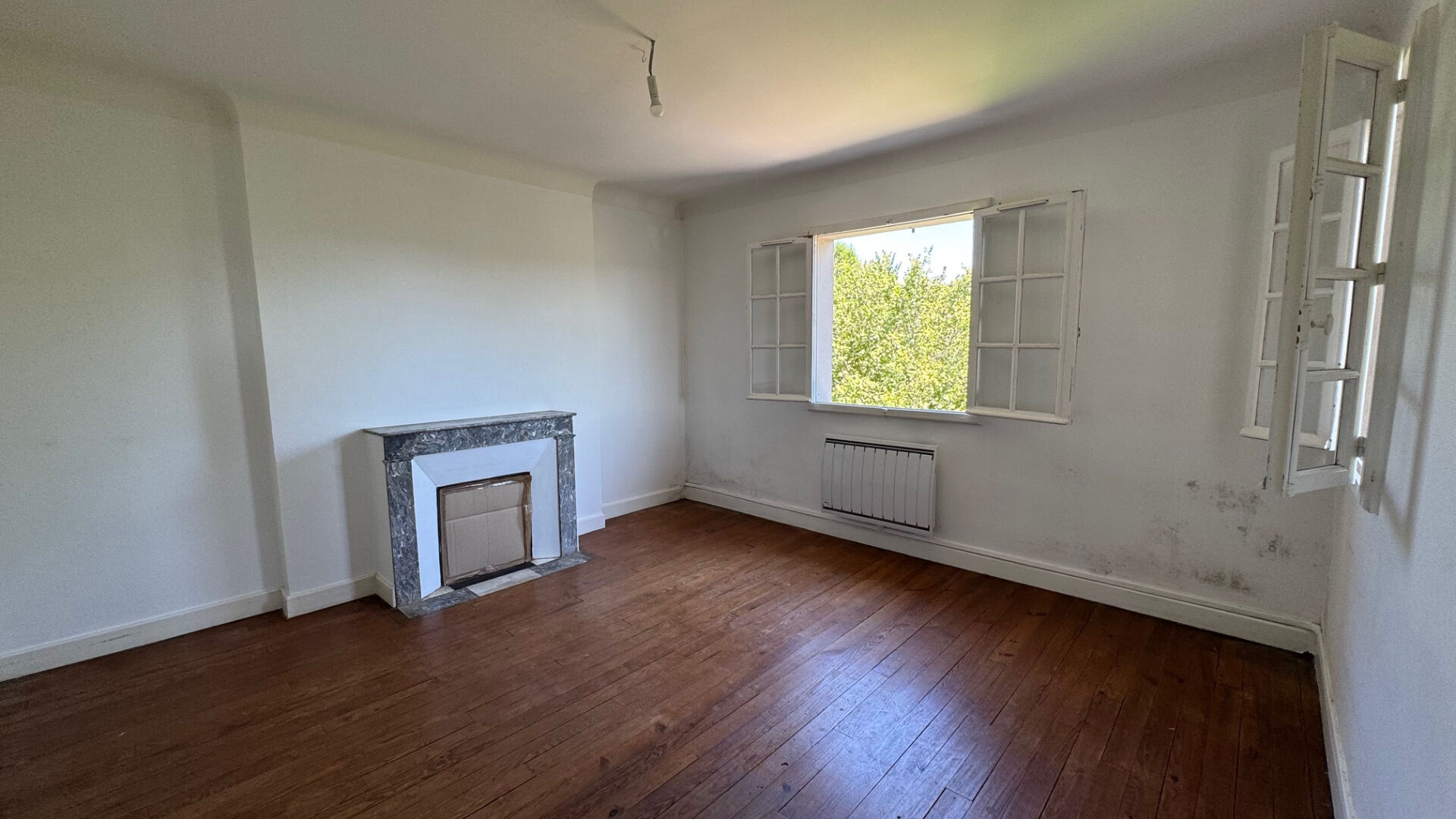 Photo Immeuble centre ville Orthez quartier Foirail / 2 T4 de 100m²  avec garage et terrain constructible image 6/6