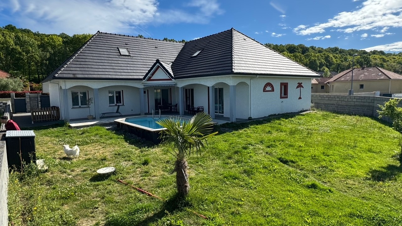 Photo SOUMOULOU / Maison récente 2012 / 7p 168m² / Piscine Climatisation dble Garage image 2/6