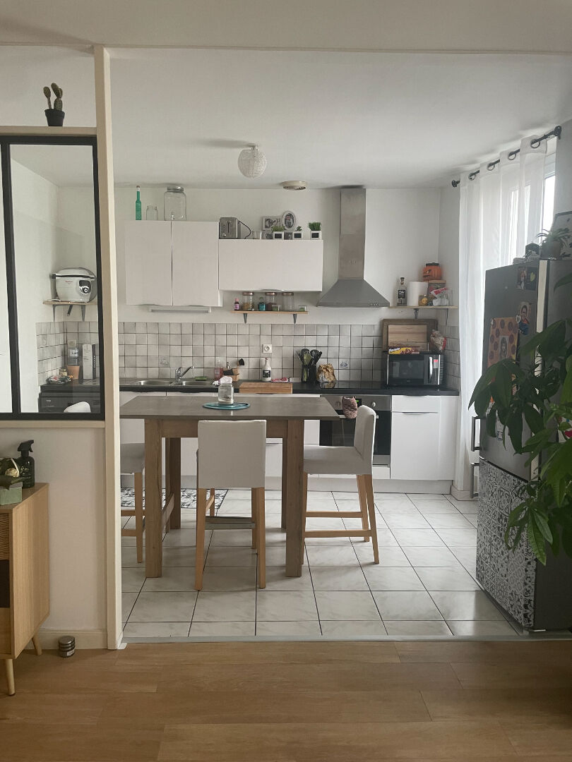 Photo Appartement Saint Maixent L Ecole 3 pièce(s) 73.44 m2 image 4/4