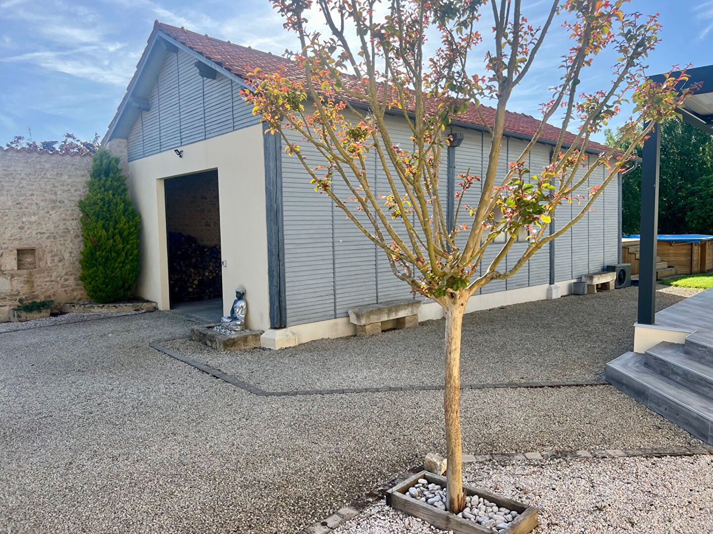 Photo Maison Azay Le Brule 7 pièce(s) 208 m2 image 3/6