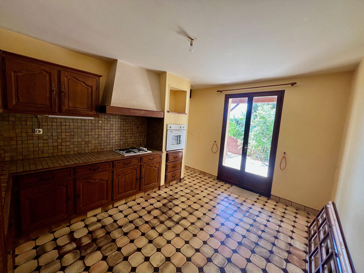 Photo Pavillon sous sol demi enterré - 152 m² image 3/6