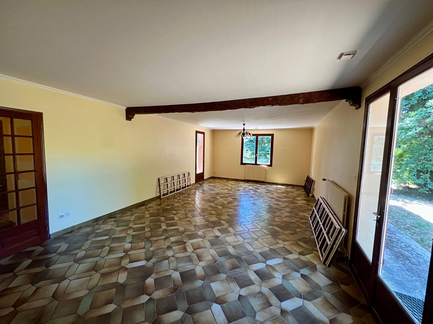 Photo Pavillon sous sol demi enterré - 152 m² image 5/6