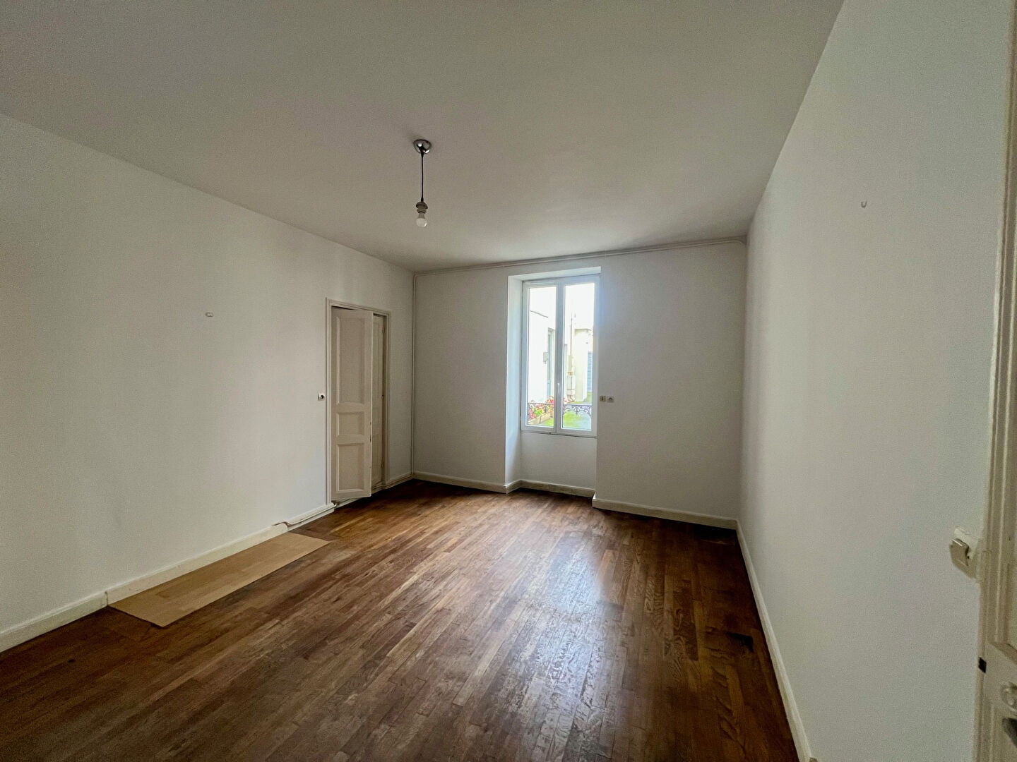 Photo Appartement  2 pièce(s) 46 m2 image 2/3