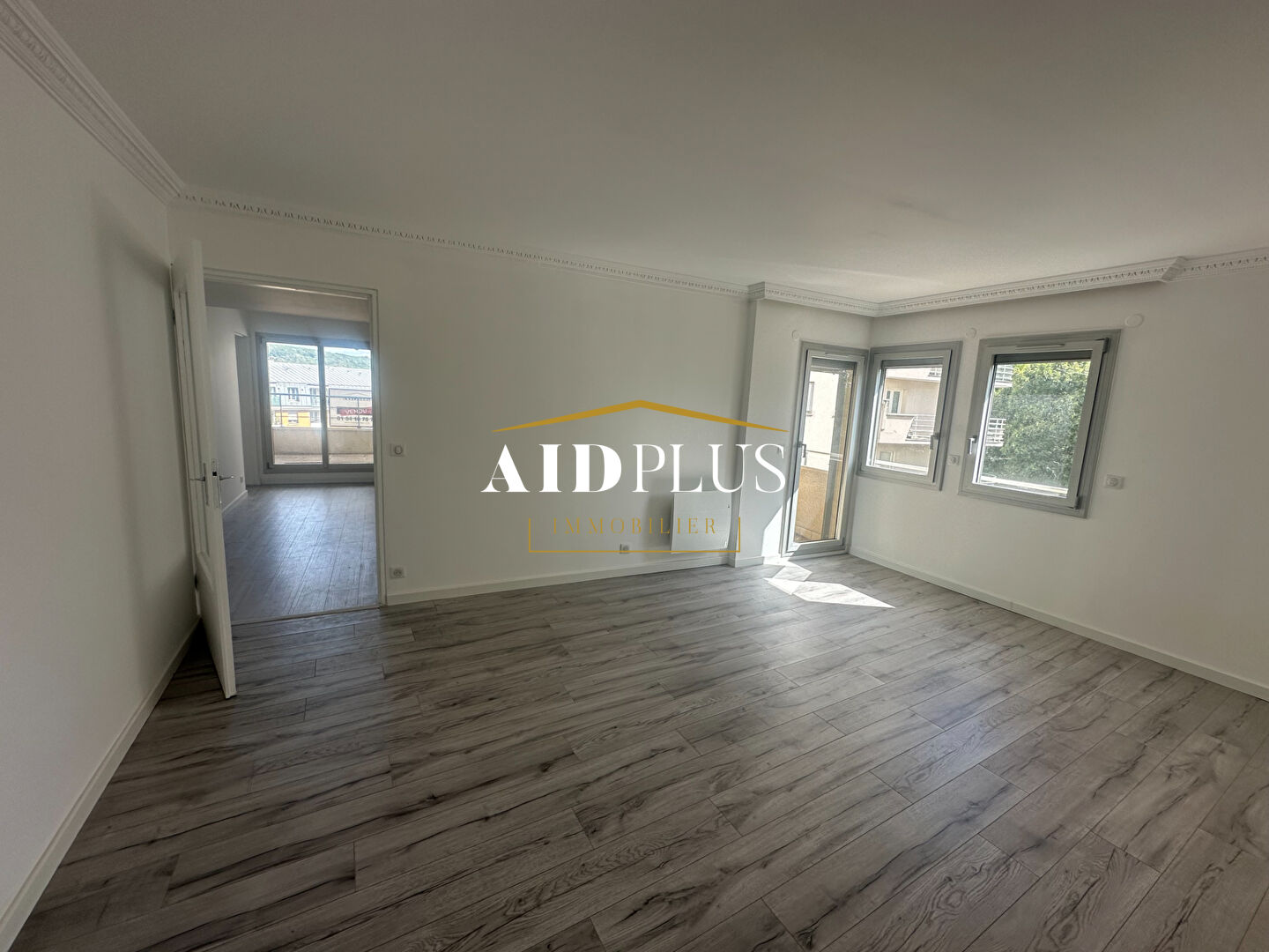 Photo EAUBONNE image 2/6