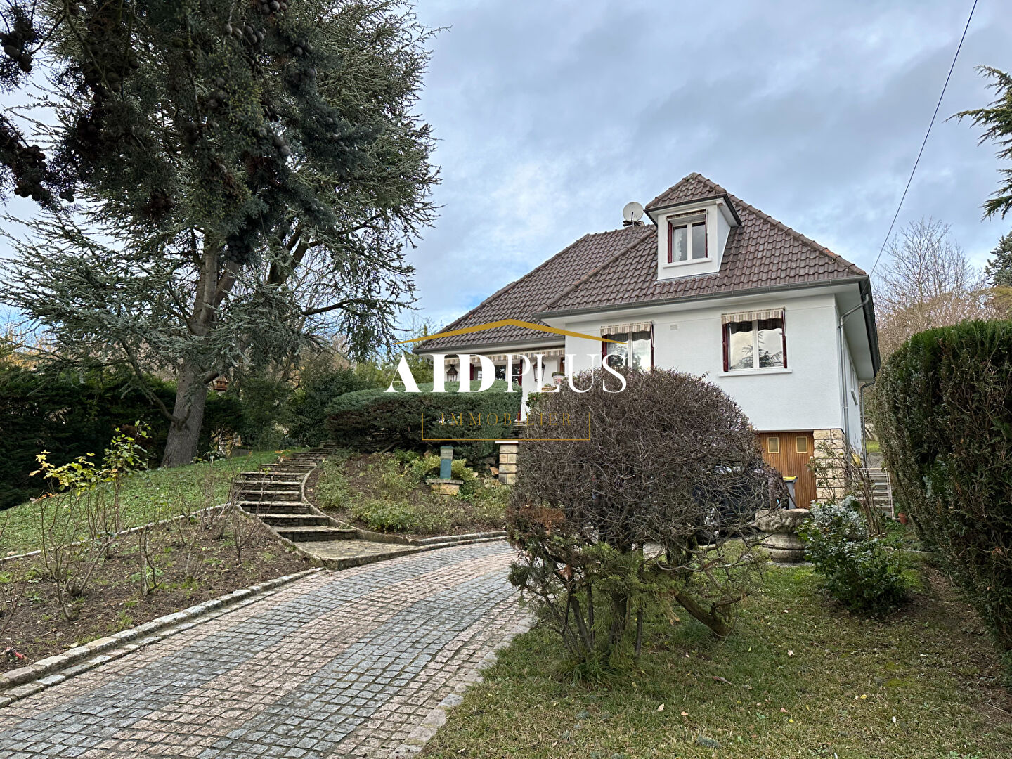 Photo SAINT LEU LA FORET image 3/6