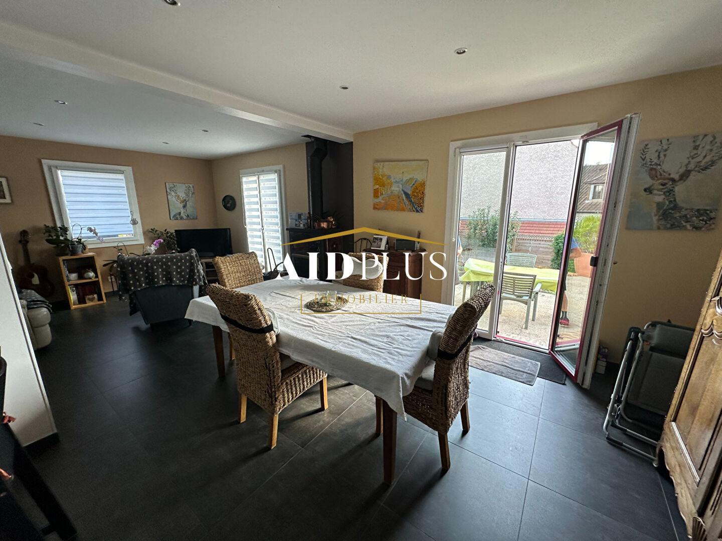 Photo SAINT PRIX - Mi-côteaux image 2/6