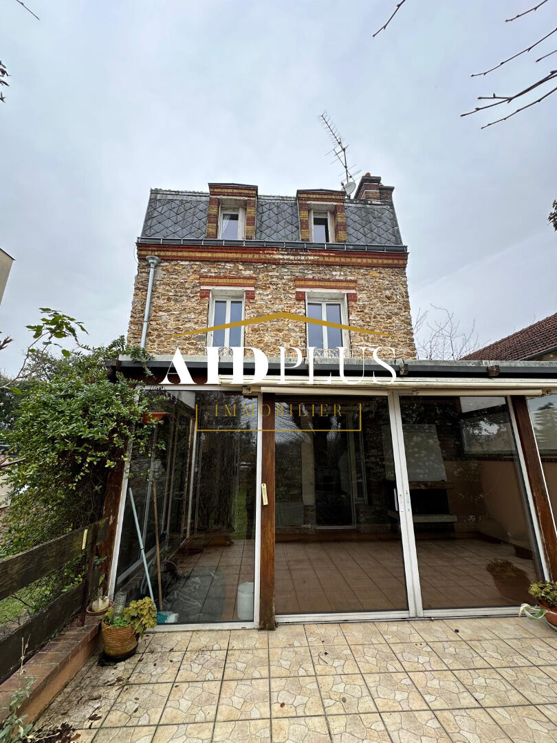 À vendre : Charmante Meulière  type Mansard