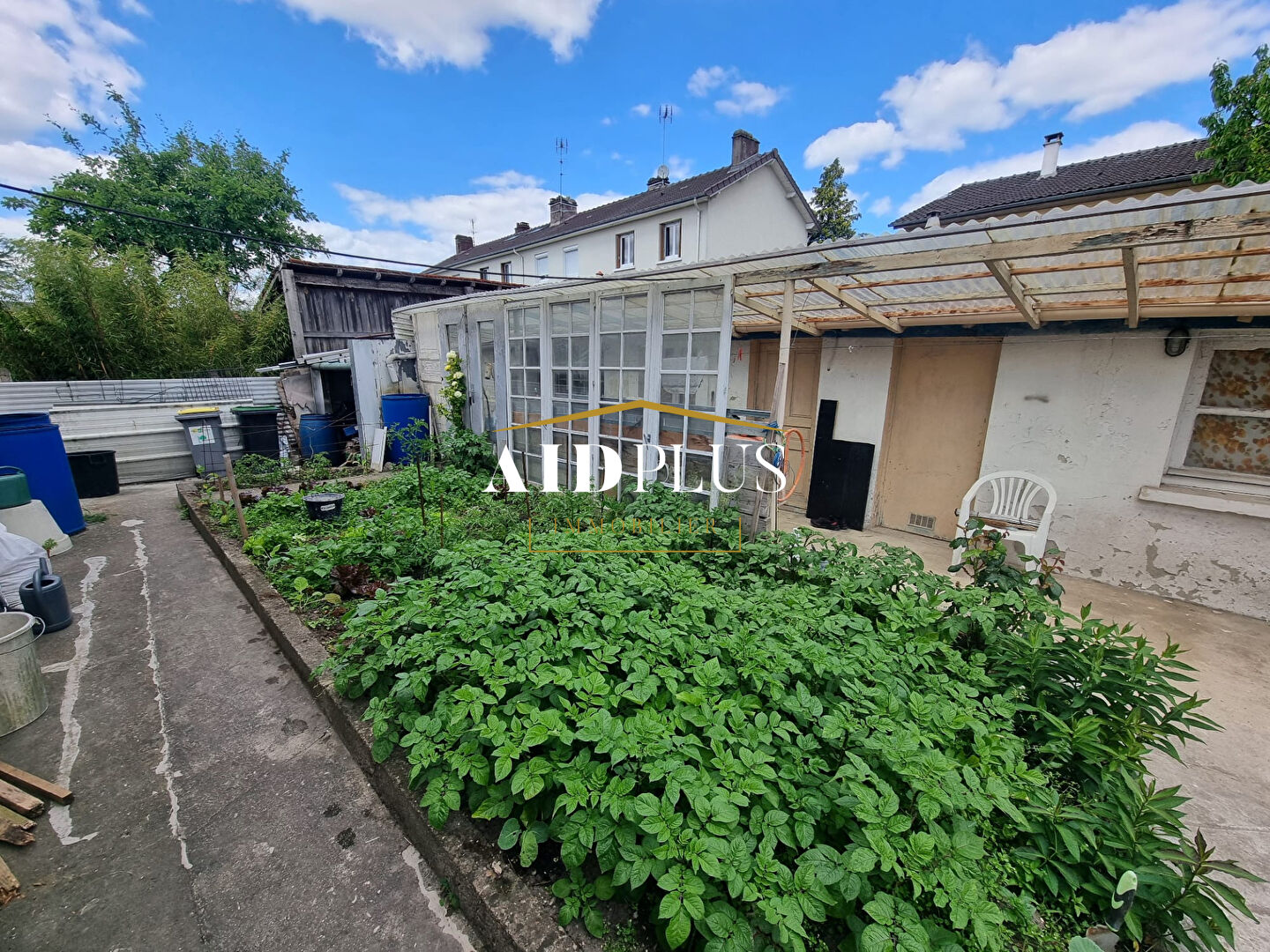 Photo Taverny  maison familiale avec sous-sol total & dépendance ? À visiter ! image 2/6