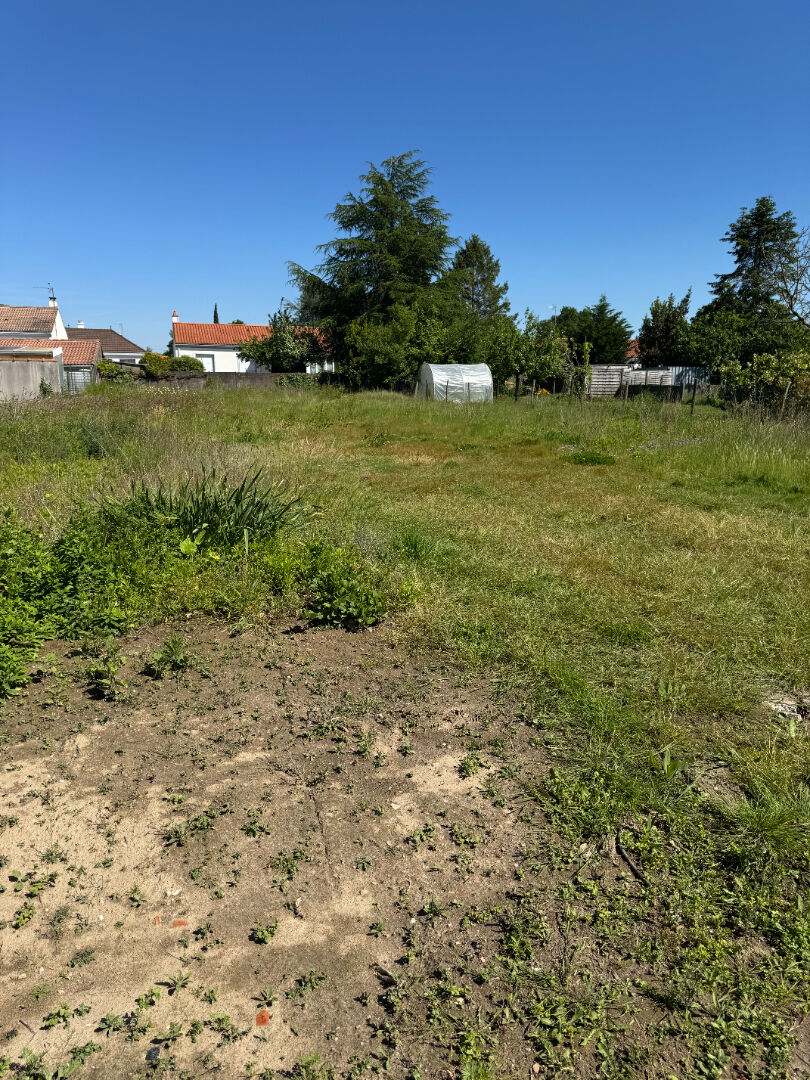 Photo AIZENAY, terrain à bâtir de 660 m², proche centre. image 3/3