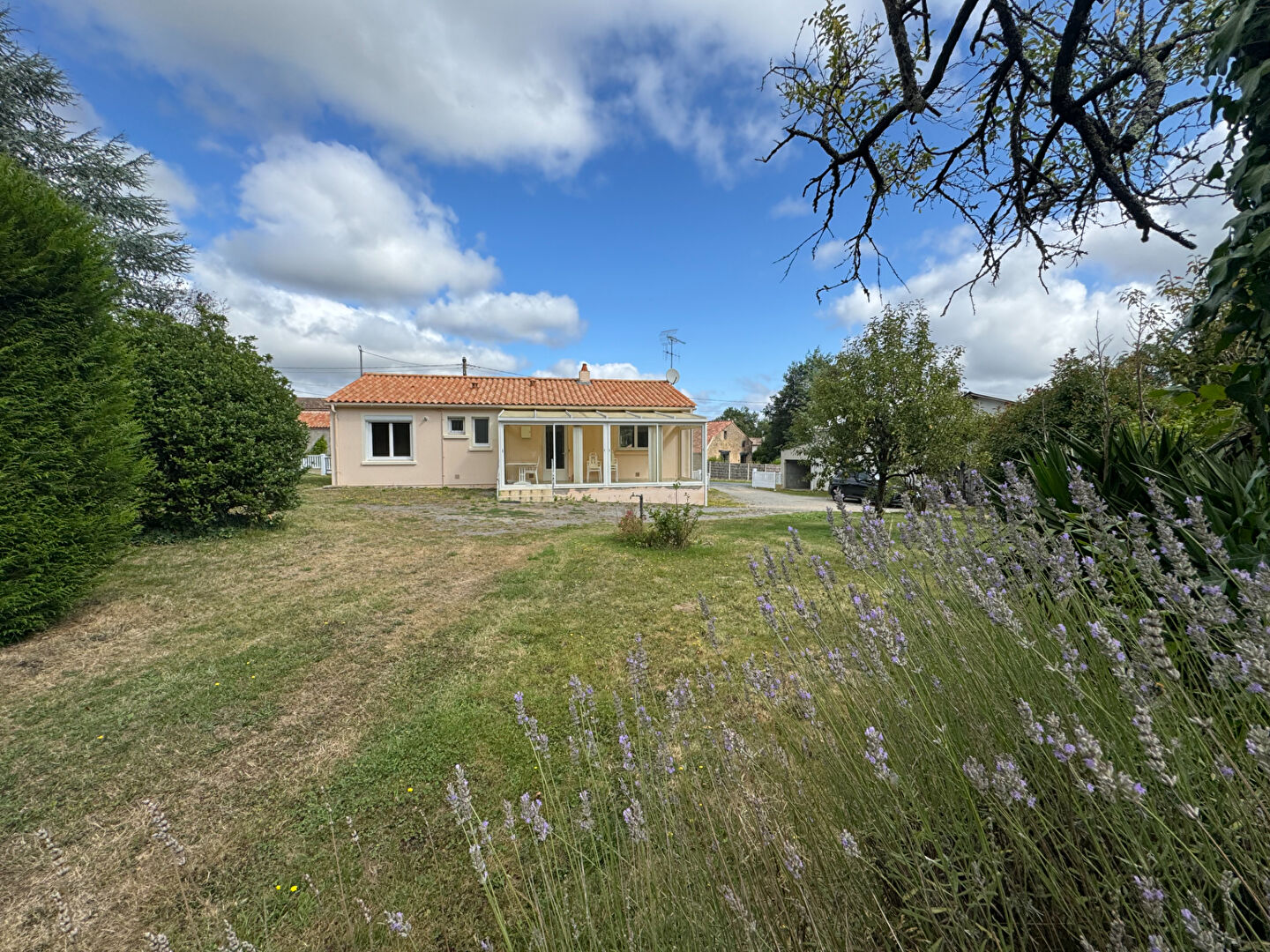 Agence immobilière de AIZENAY IMMOBILIER - AIZENAY IMMOBILIER