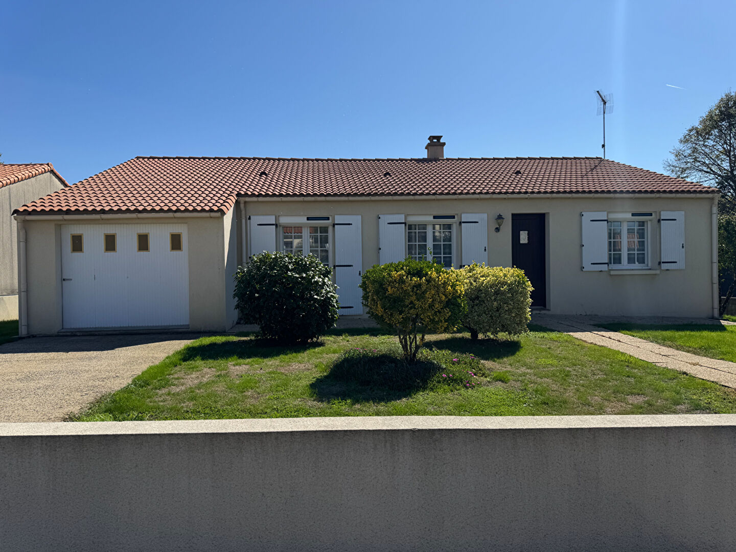 Agence immobilière de AIZENAY IMMOBILIER - AIZENAY IMMOBILIER
