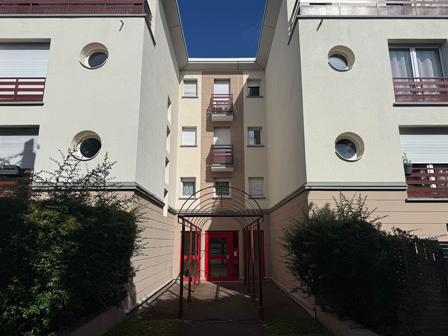 Agence immobilière de A.J.C. IMMOBILIER Le Raincy - A.J.C. IMMOBILIER